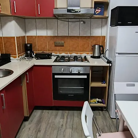 Old Town With 4 Private Bedrooms For Up To 14 People Apartment