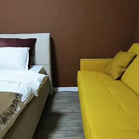 Old Town With 4 Private Bedrooms For Up To 14 People Apartment