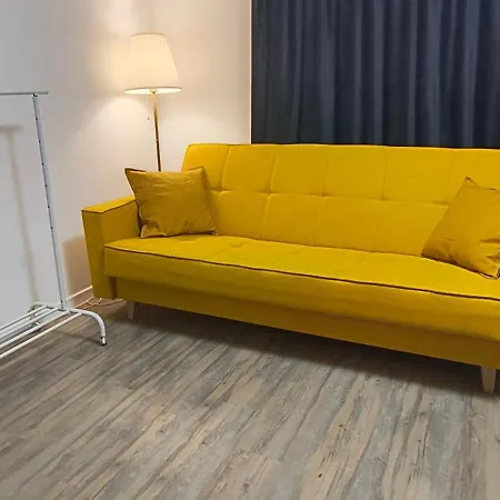 Old Town With 4 Private Bedrooms For Up To 14 People Bucharest